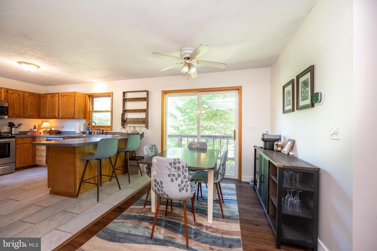 163 Crestview Dr