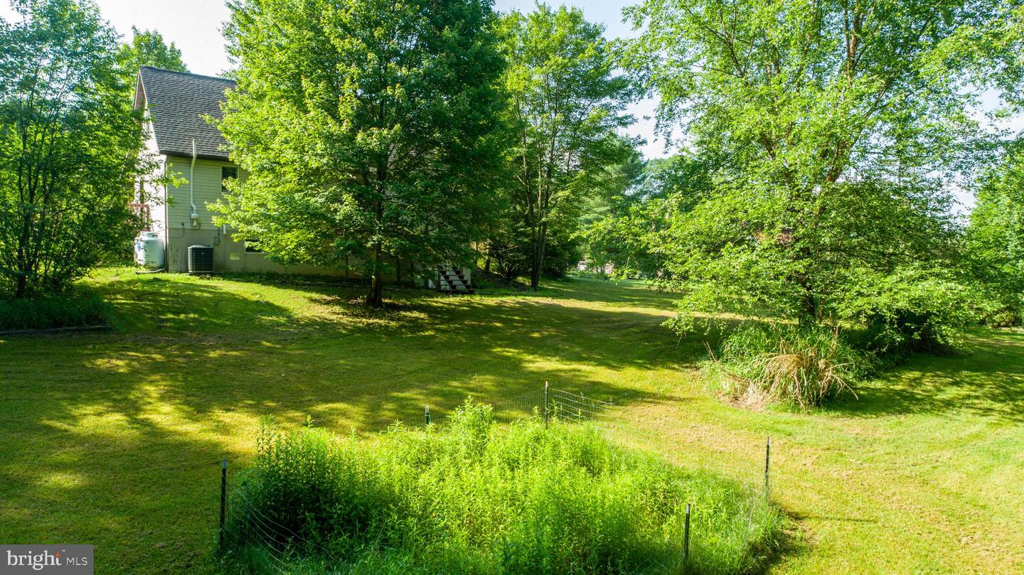 163 Crestview Dr