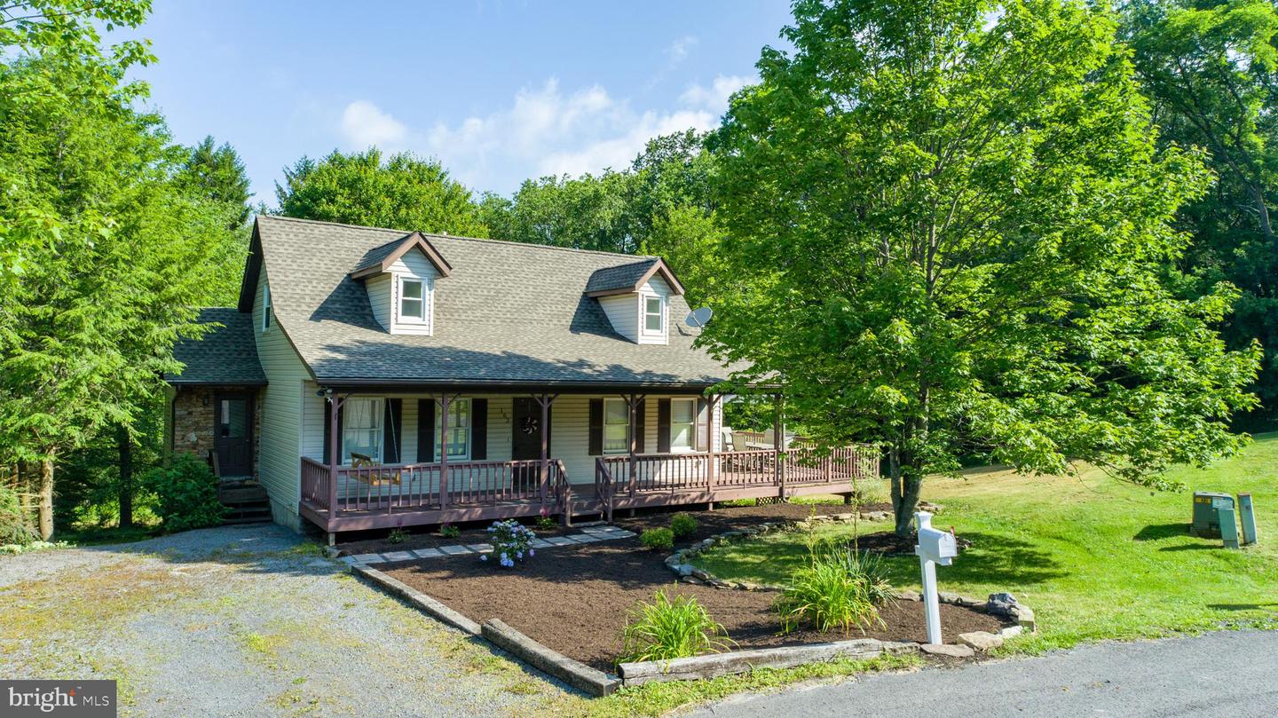 163 Crestview Dr