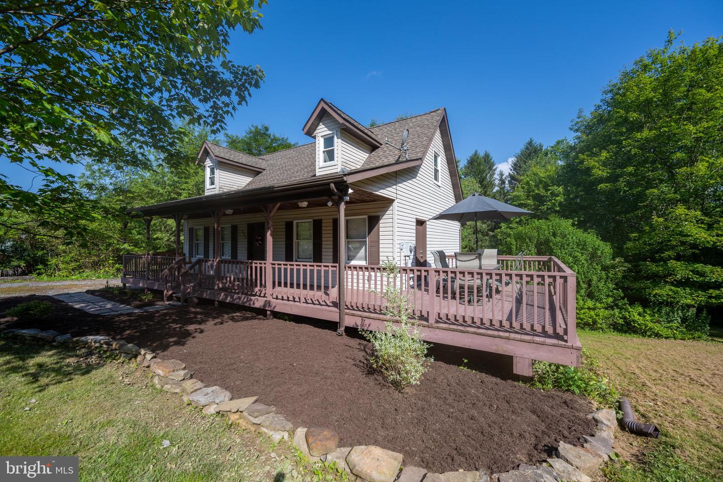 163 Crestview Dr