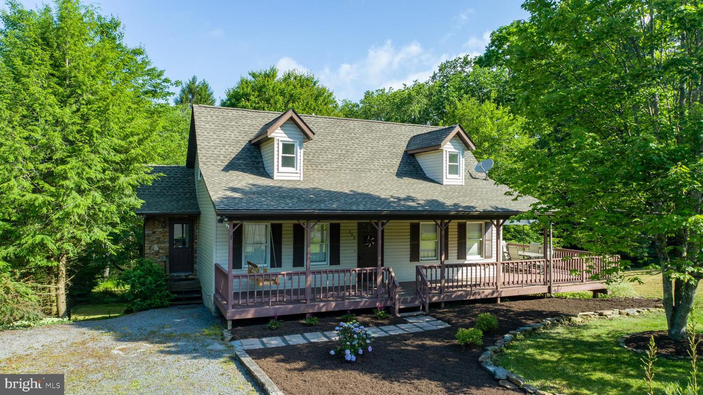 163 Crestview Dr