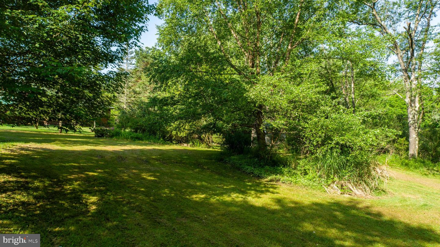 163 Crestview Dr