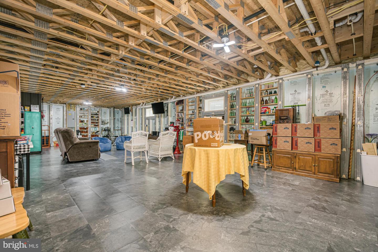 108 W Center St