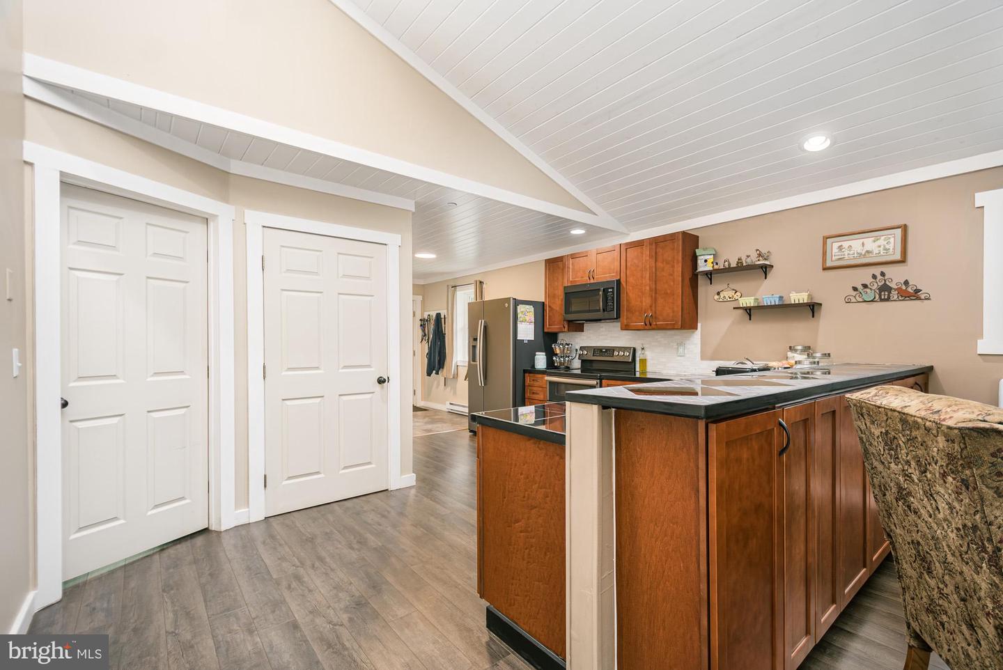108 W Center St