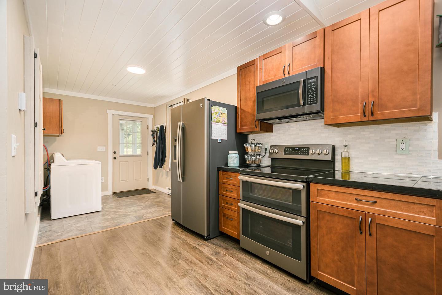 108 W Center St