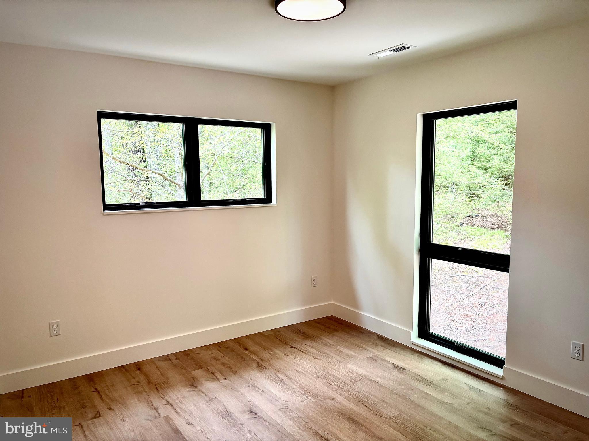 200 LAKE SHORE DRIVE