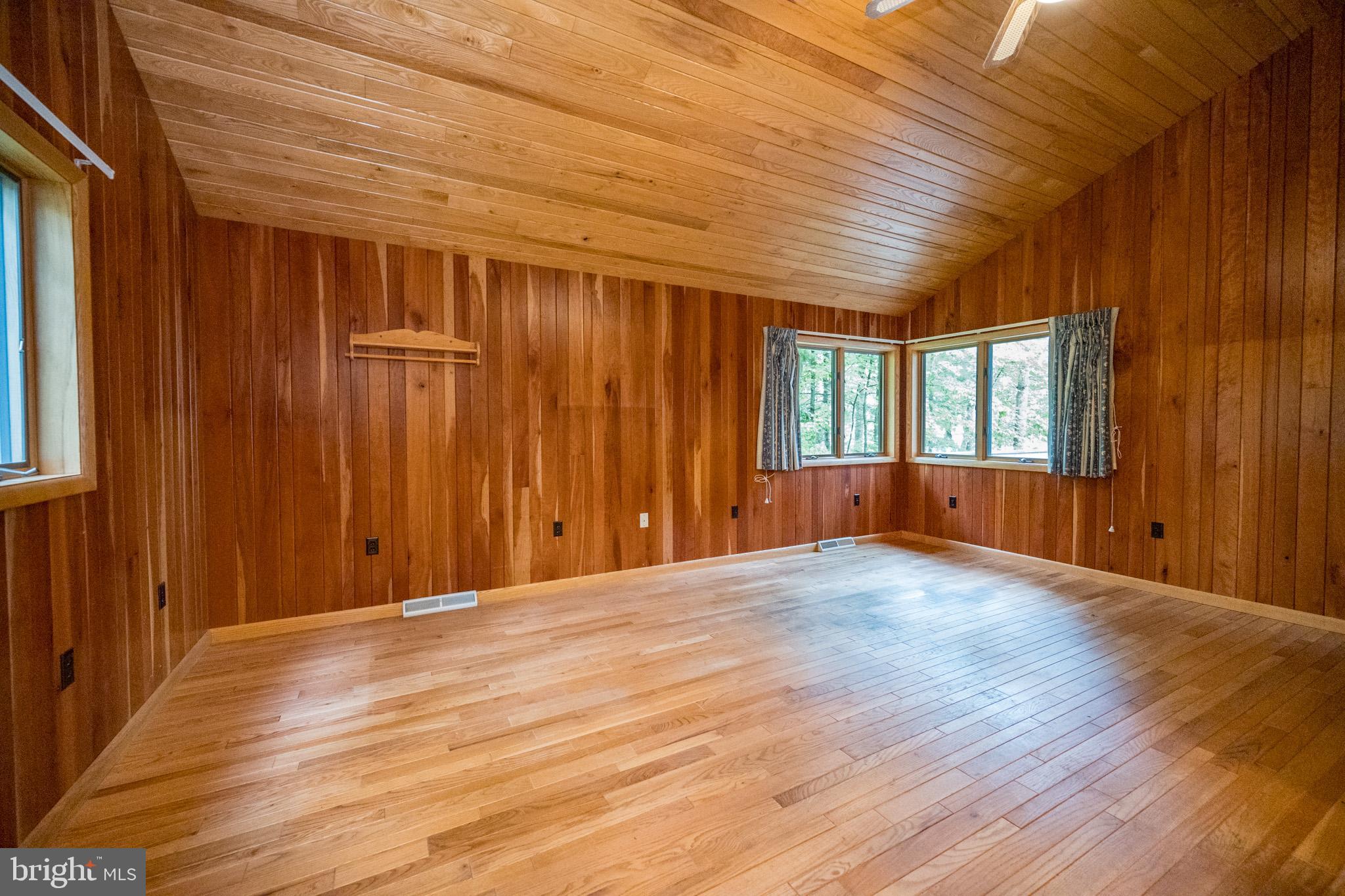 3297 Turkey Neck Rd