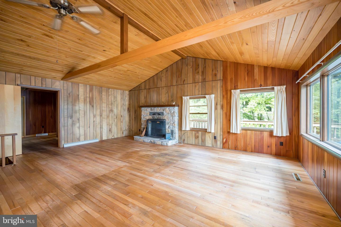 3297 Turkey Neck Rd