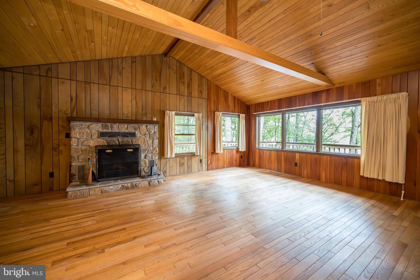 3297 Turkey Neck Rd