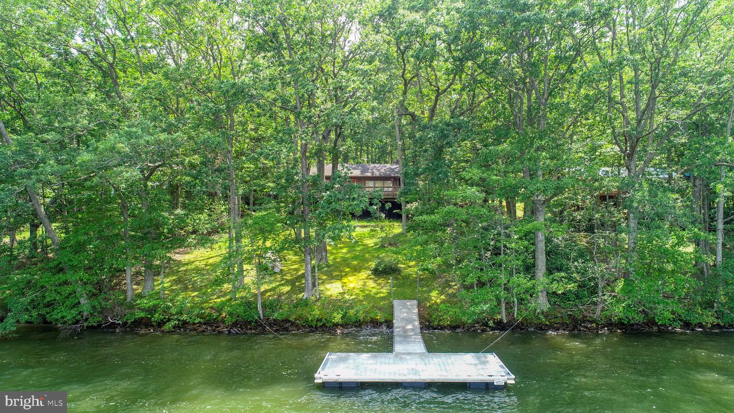 3297 Turkey Neck Rd