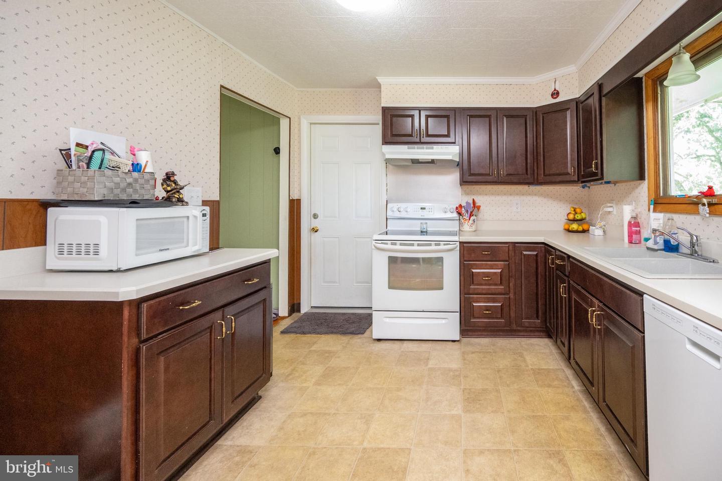 1056 Sunrise Dr