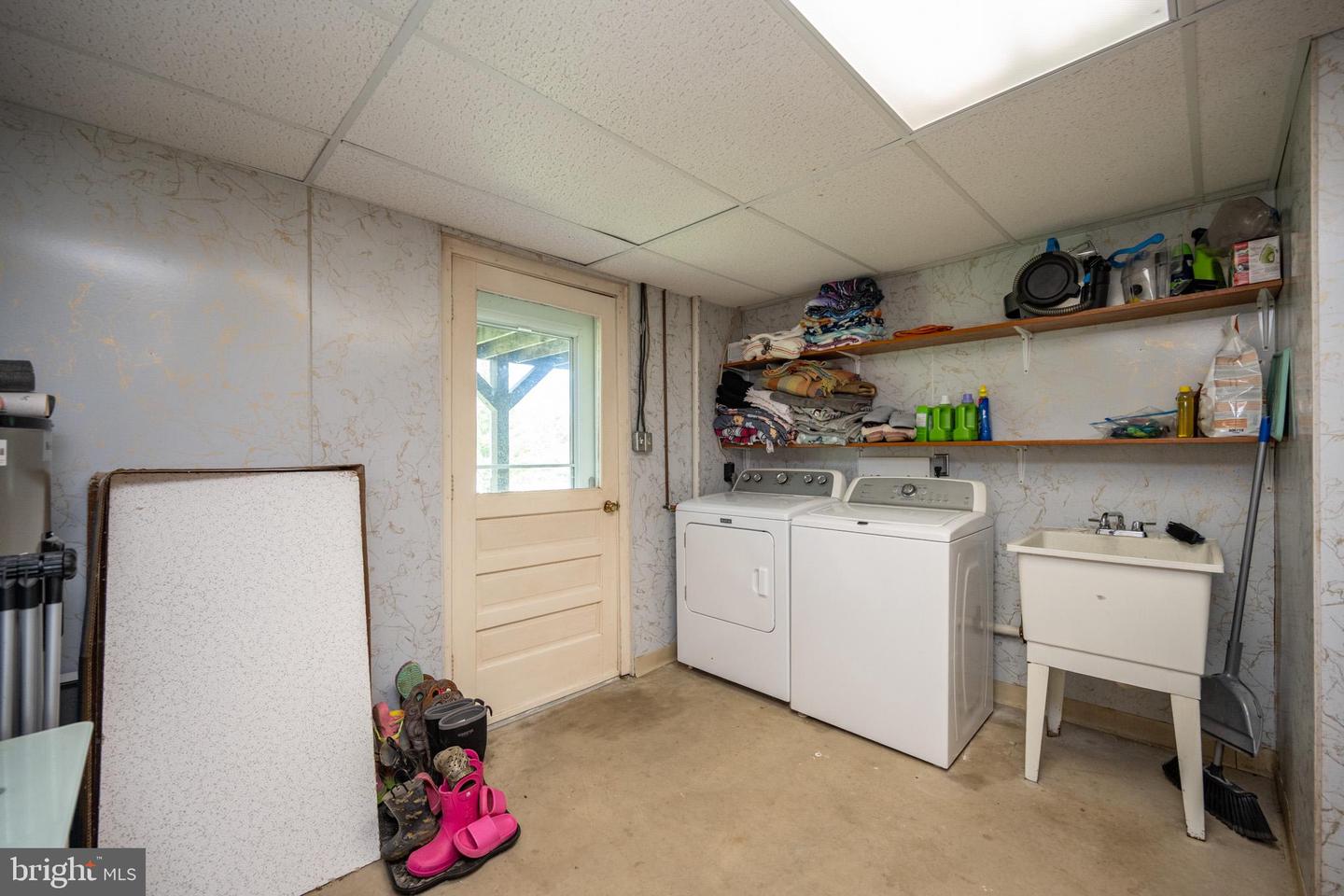 1056 Sunrise Dr