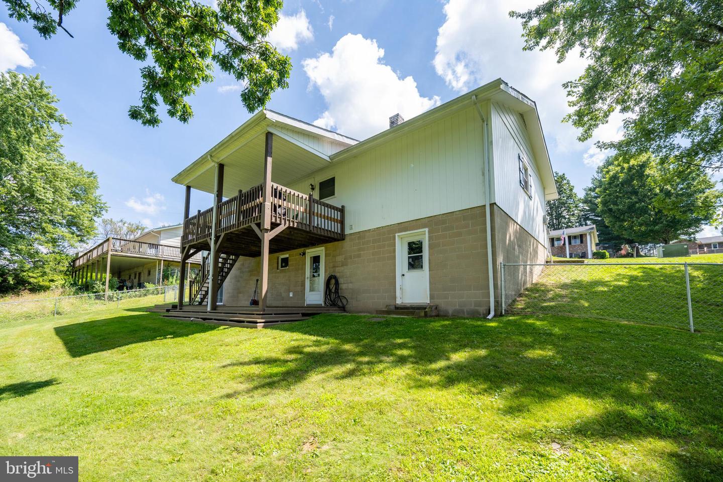 1056 Sunrise Dr