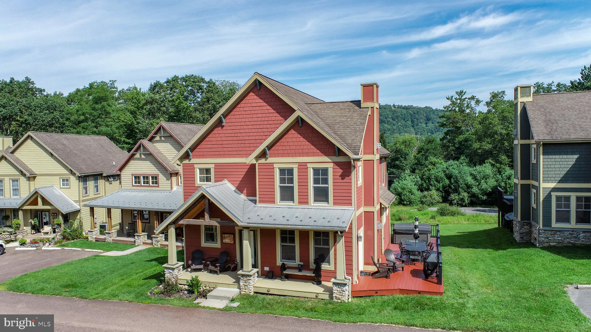 16 SILVER RIDGE COURT 41/2