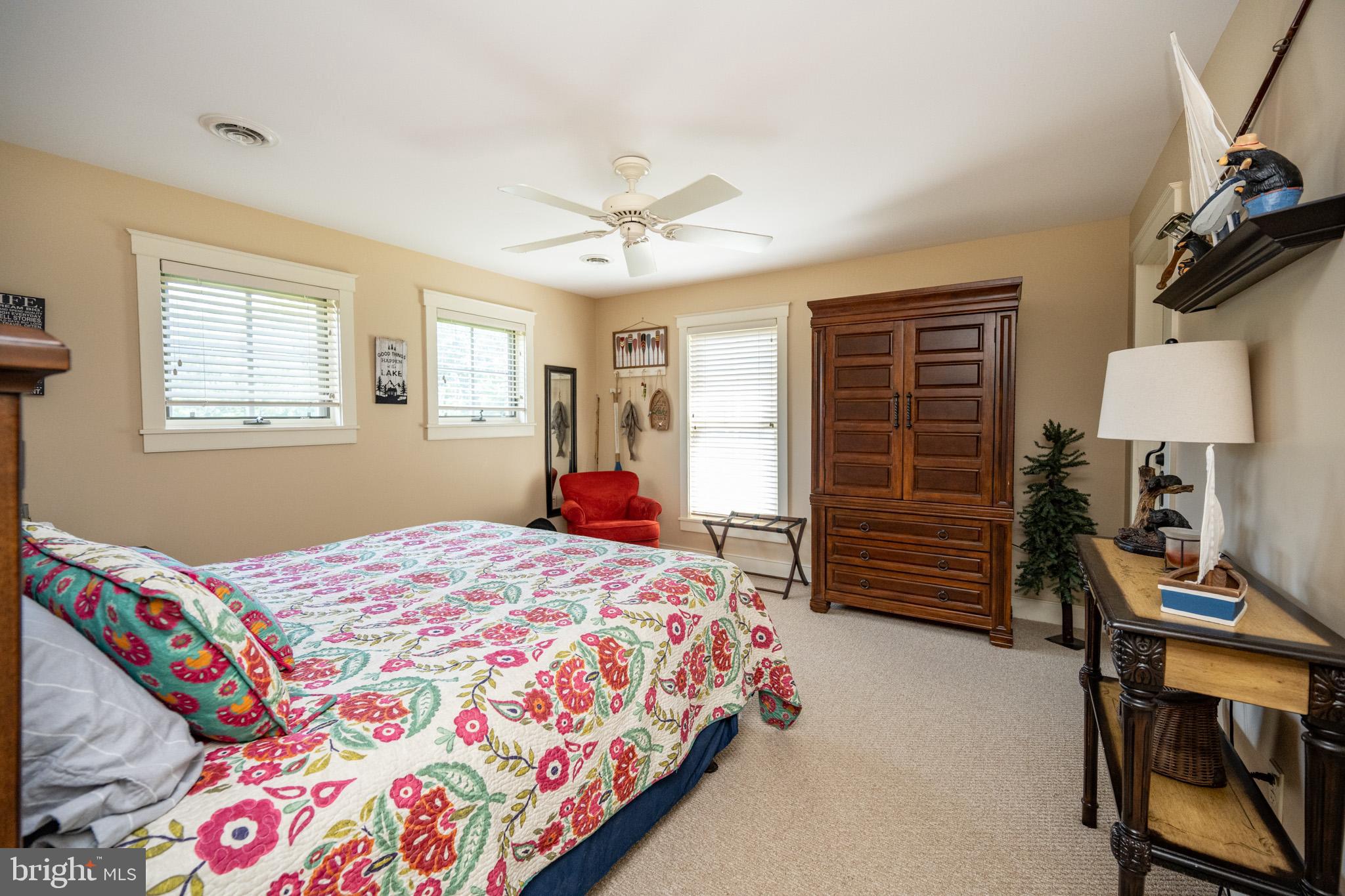 16 SILVER RIDGE COURT 41/2