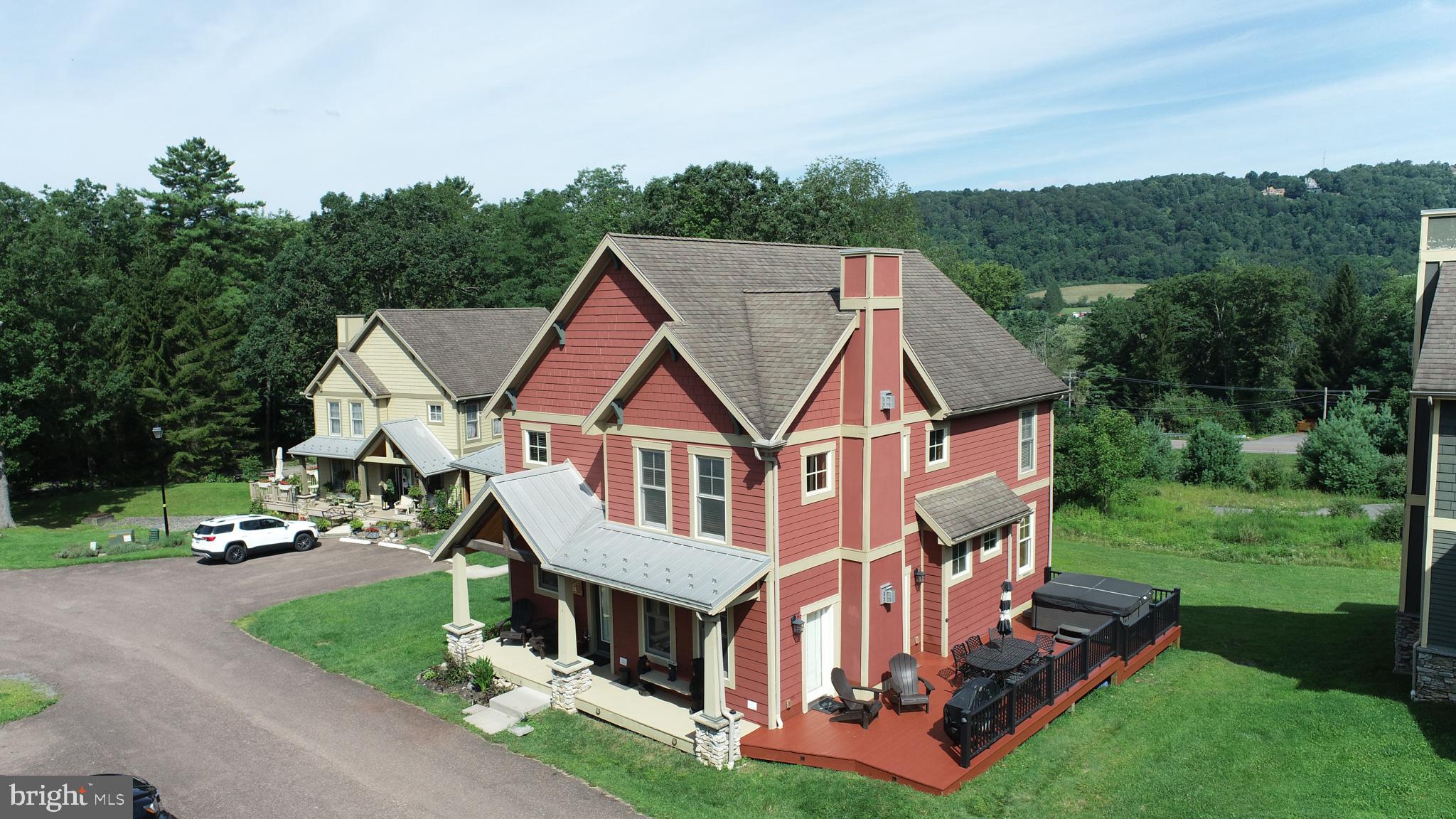 16 SILVER RIDGE COURT 41/2