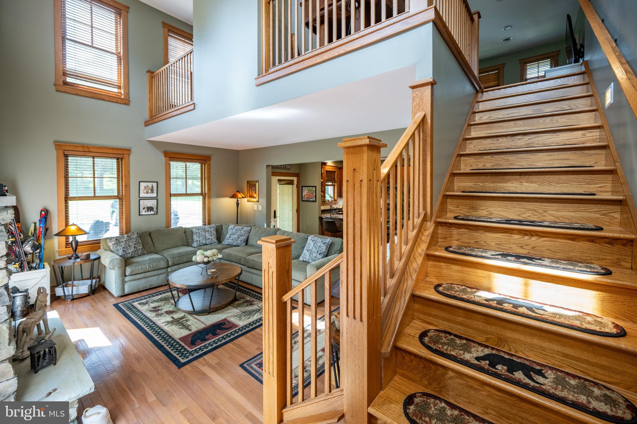 16 SILVER RIDGE COURT 41/2