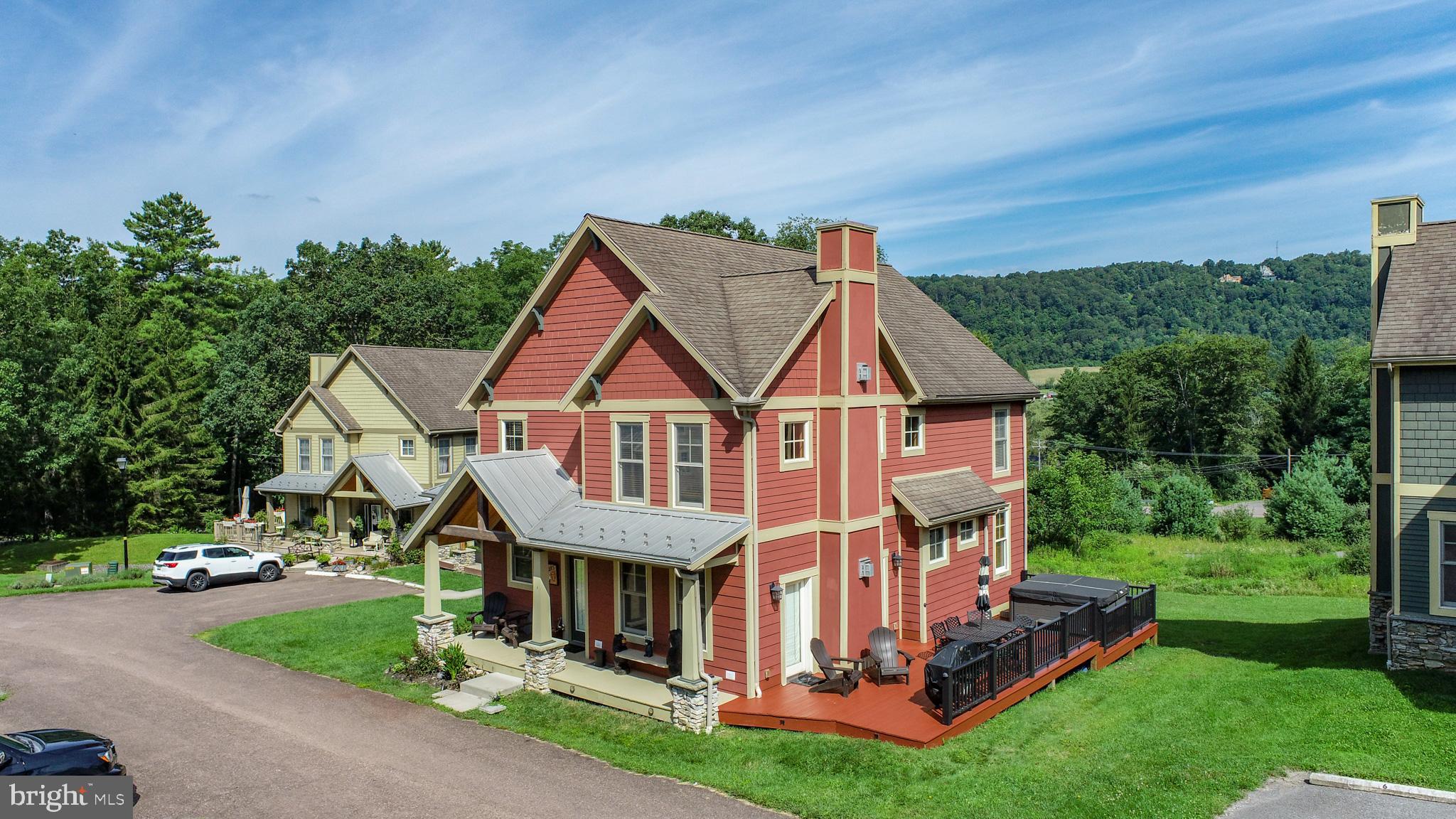 16 SILVER RIDGE COURT 41/2