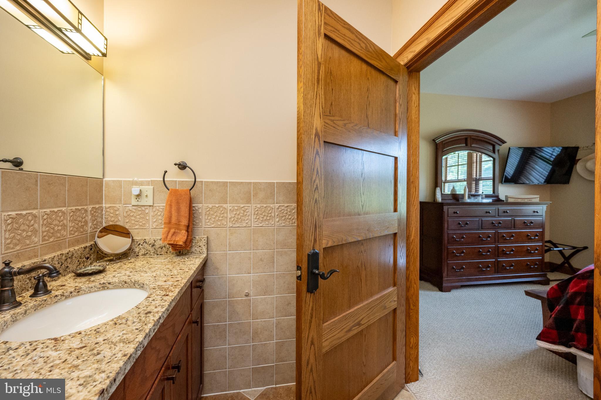 16 SILVER RIDGE COURT 41/2