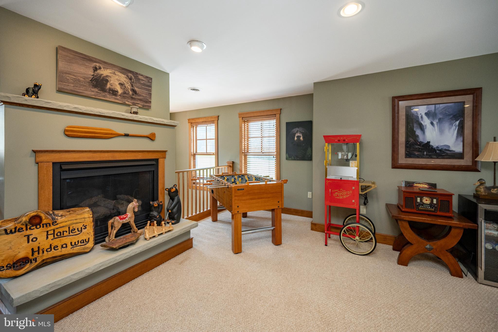 16 SILVER RIDGE COURT 41/2