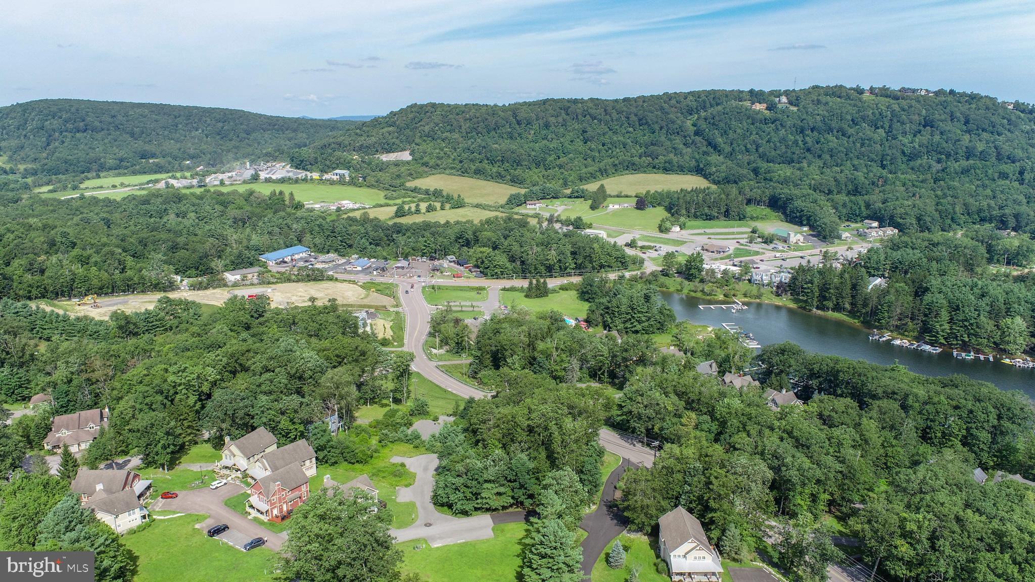 16 SILVER RIDGE COURT 41/2