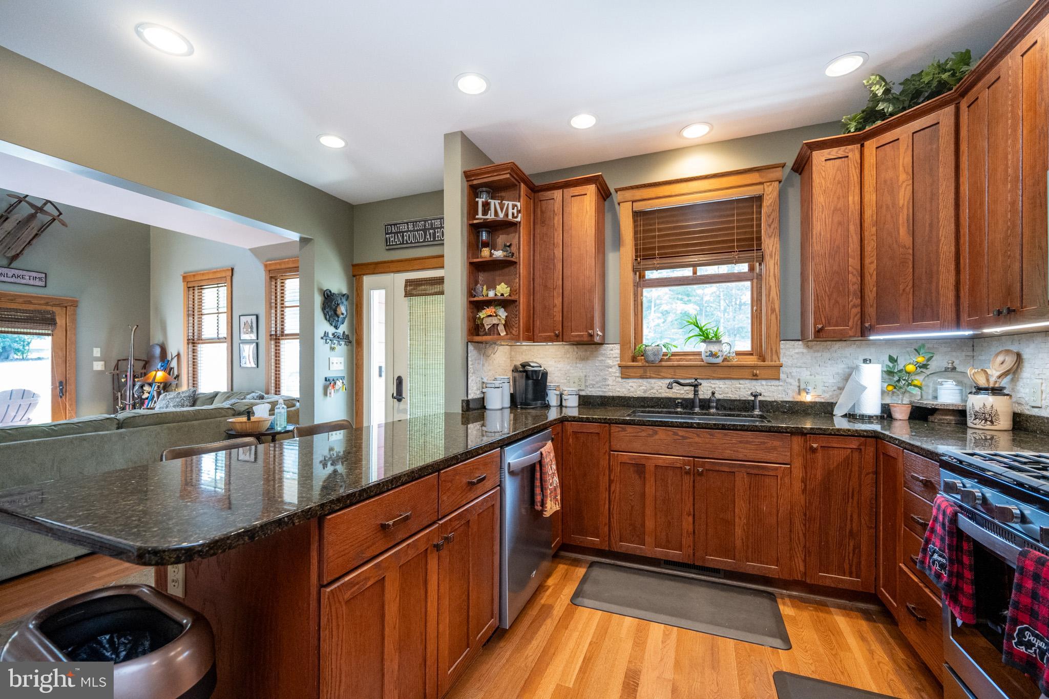 16 SILVER RIDGE COURT 41/2