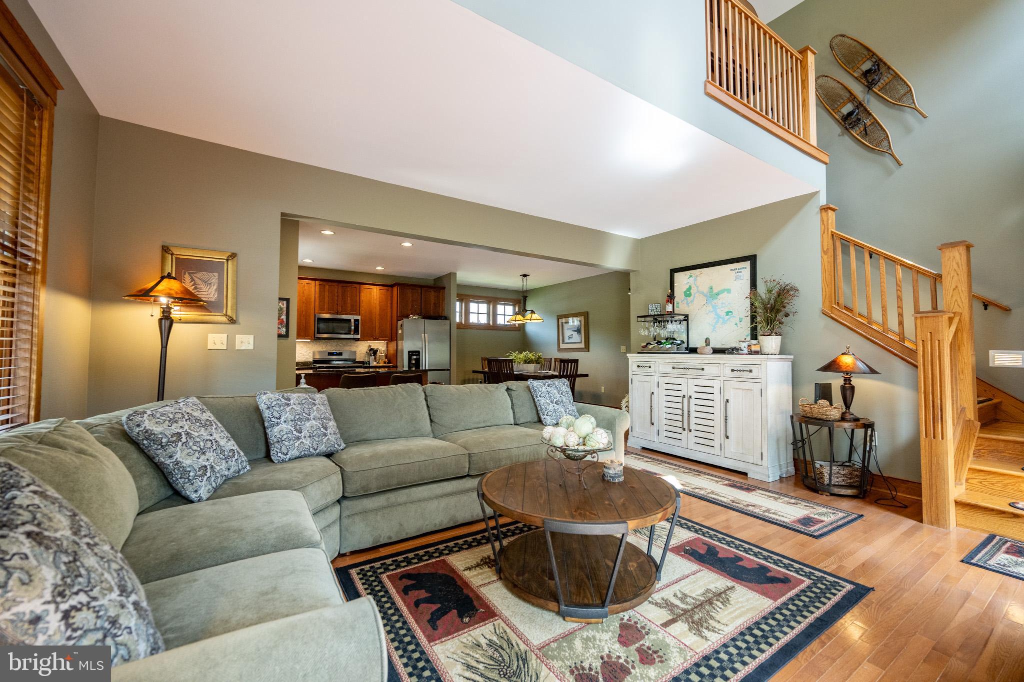 16 SILVER RIDGE COURT 41/2