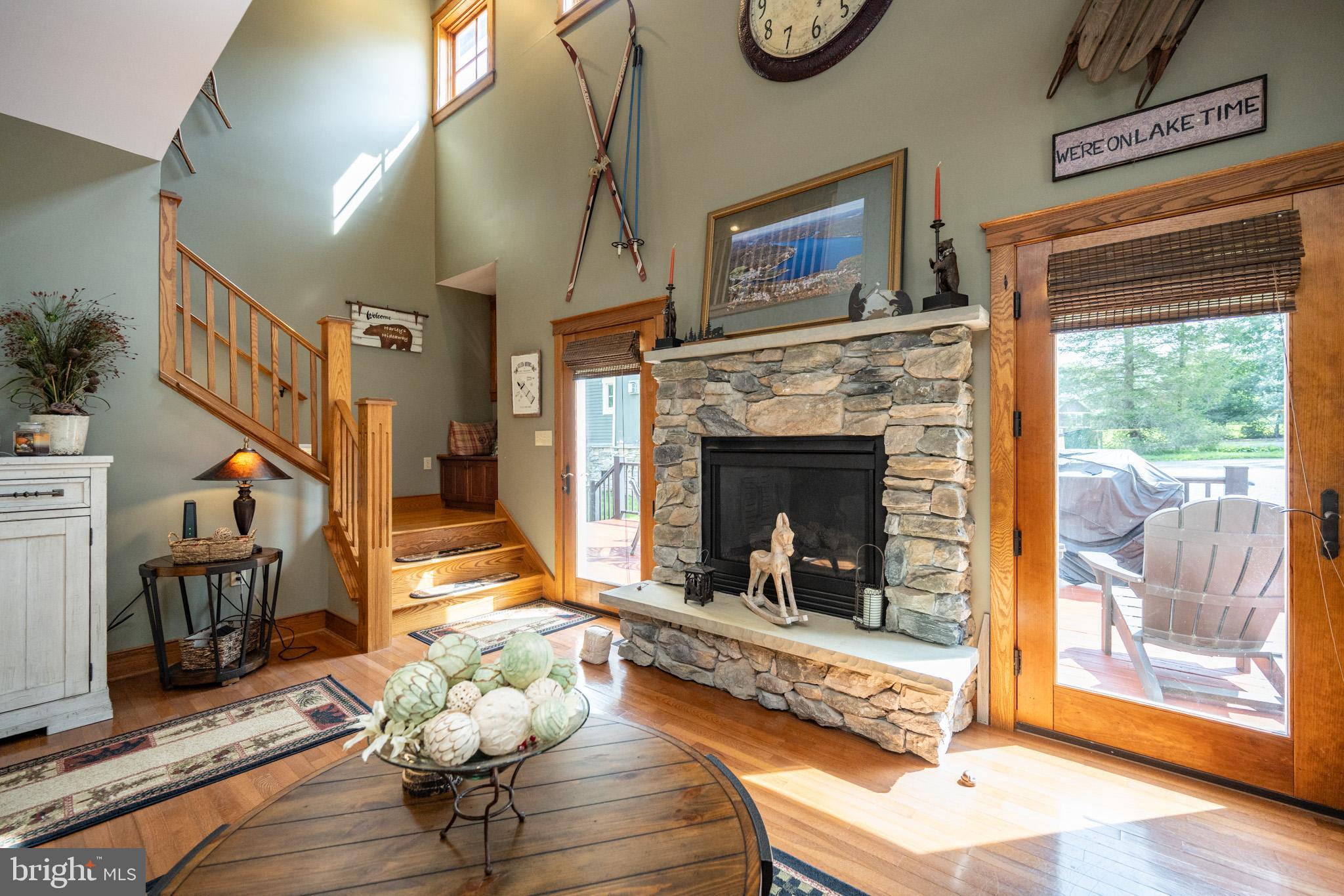 16 SILVER RIDGE COURT 41/2