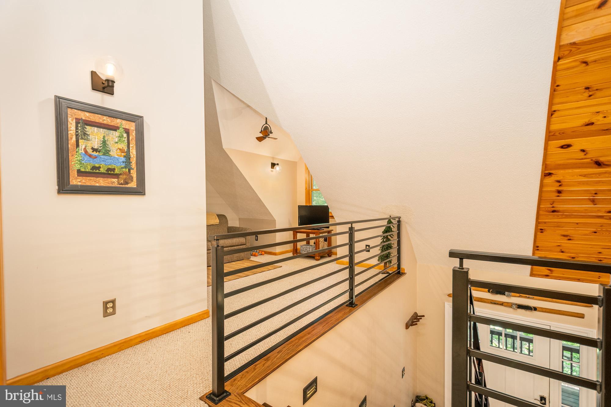 425 MOUNTAINVIEW DRIVE