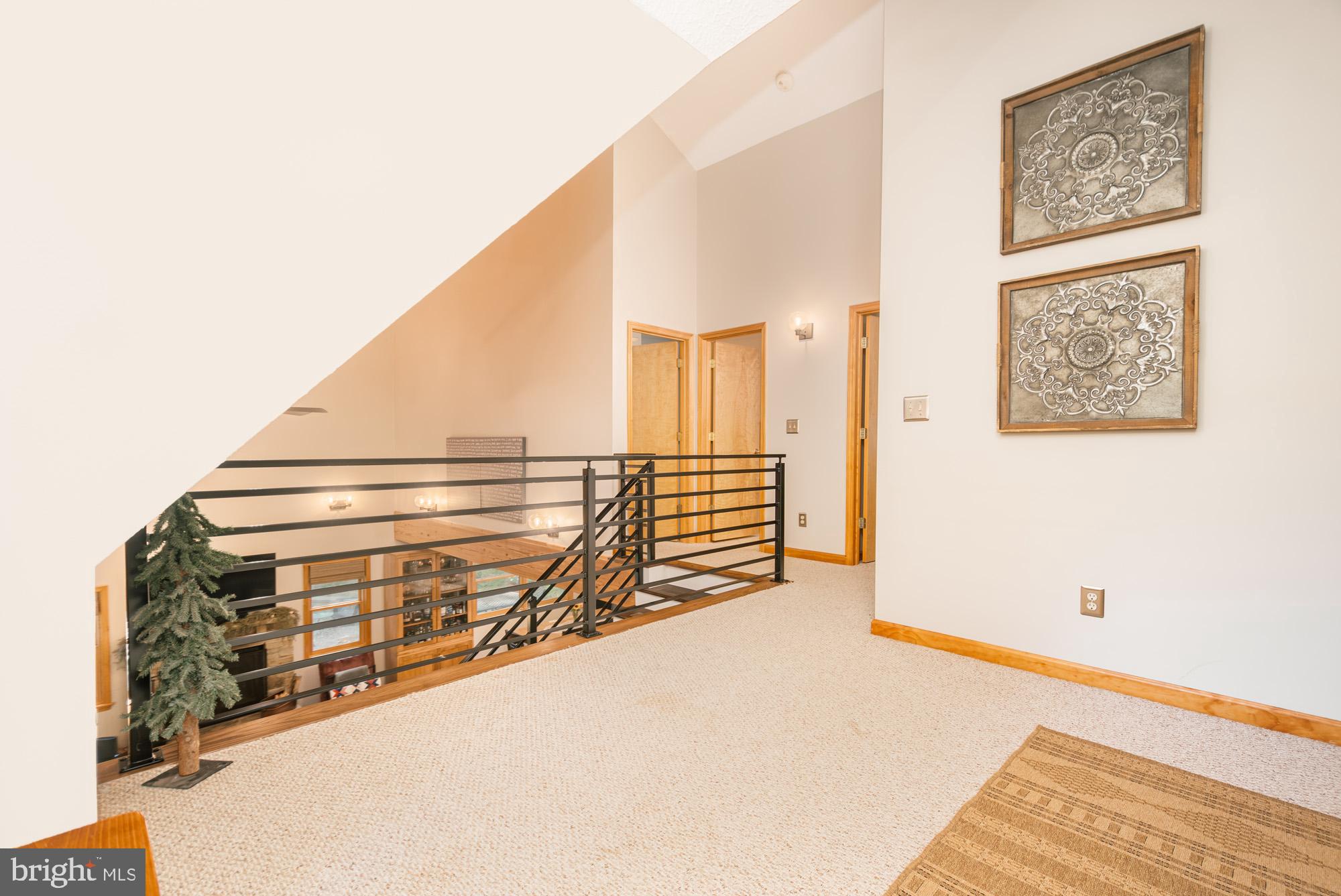 425 MOUNTAINVIEW DRIVE