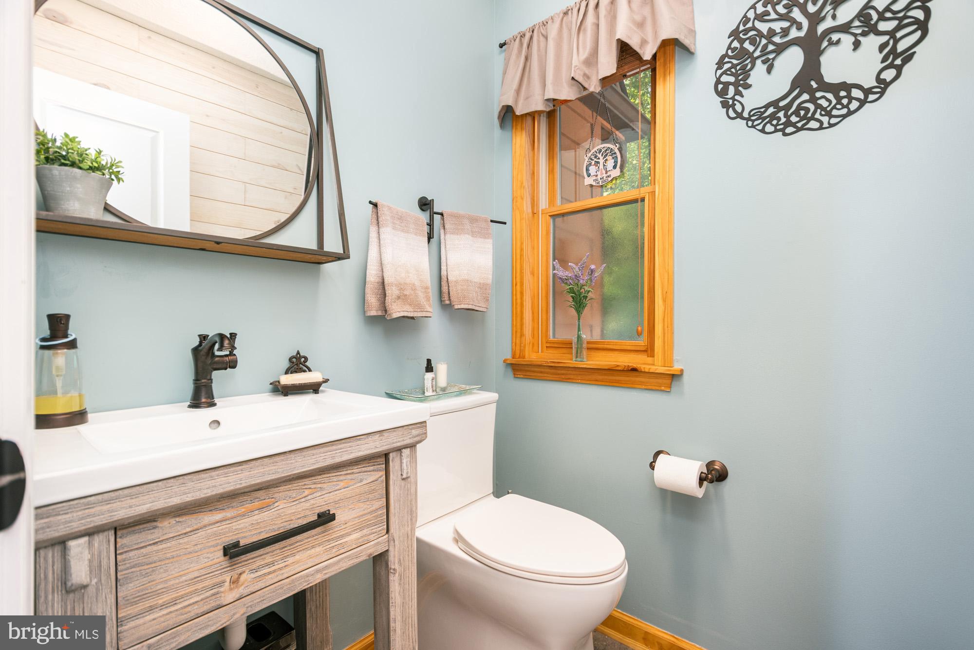 425 MOUNTAINVIEW DRIVE