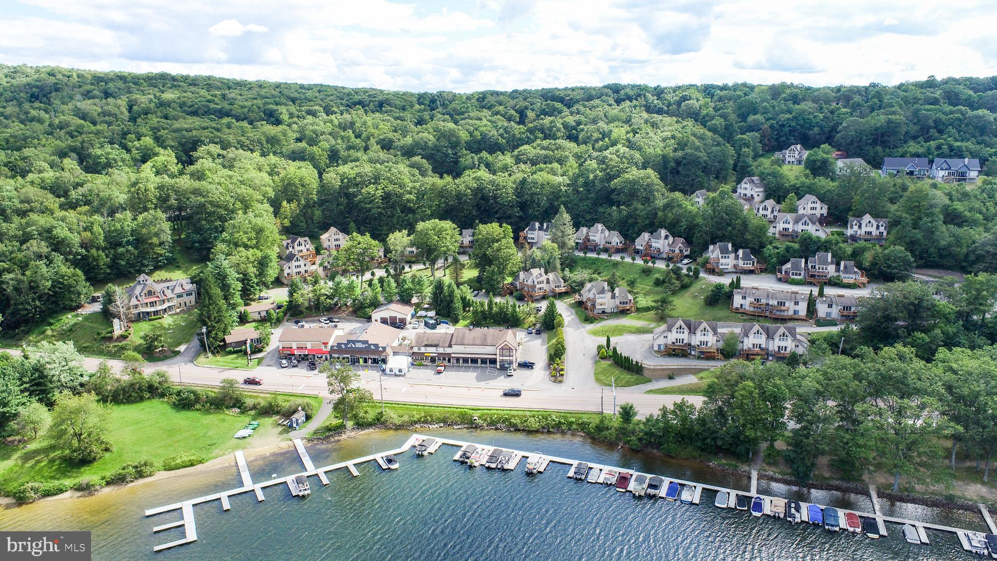 36 JEFFREY LANE 6B
