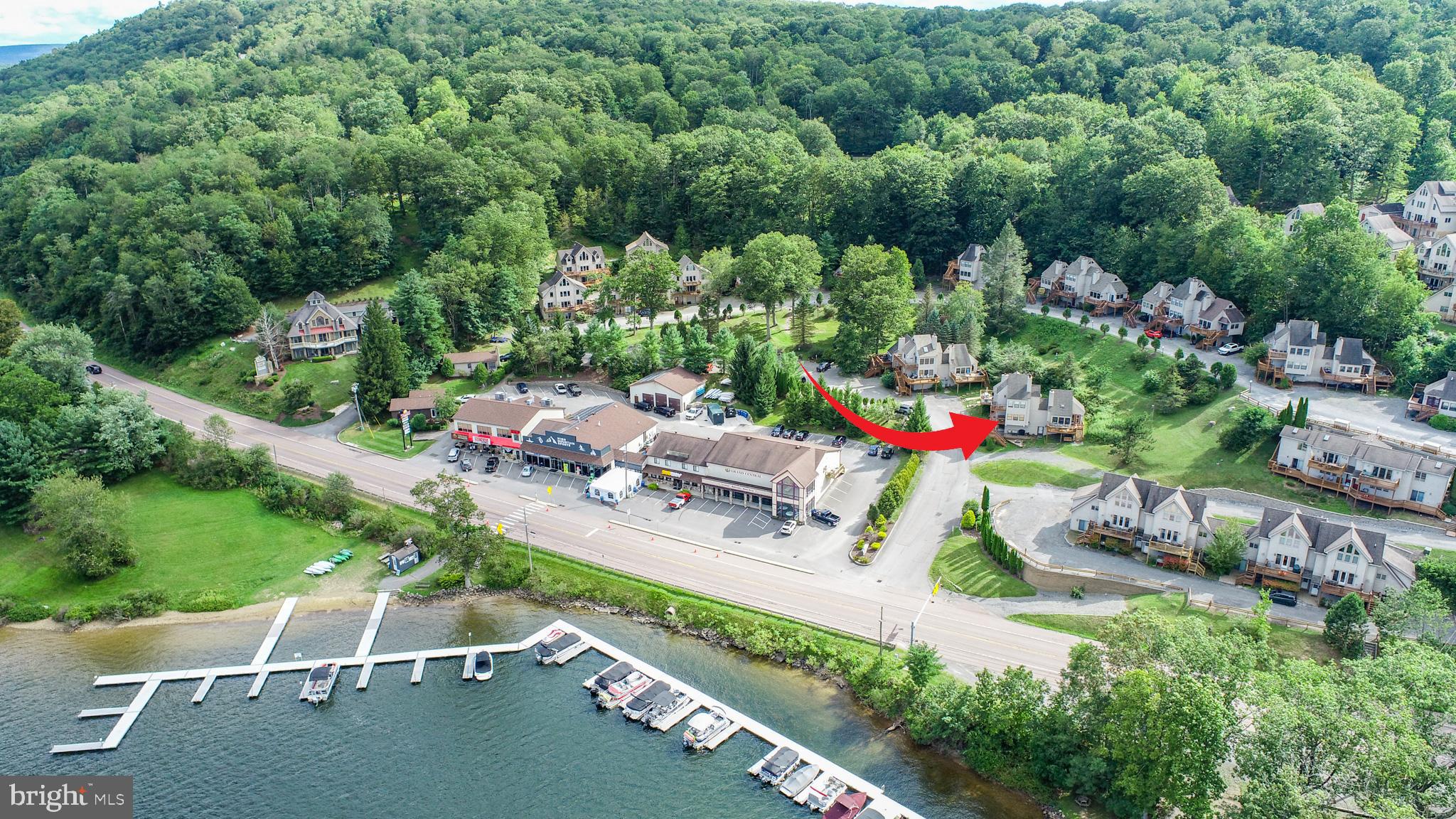 36 JEFFREY LANE 6B