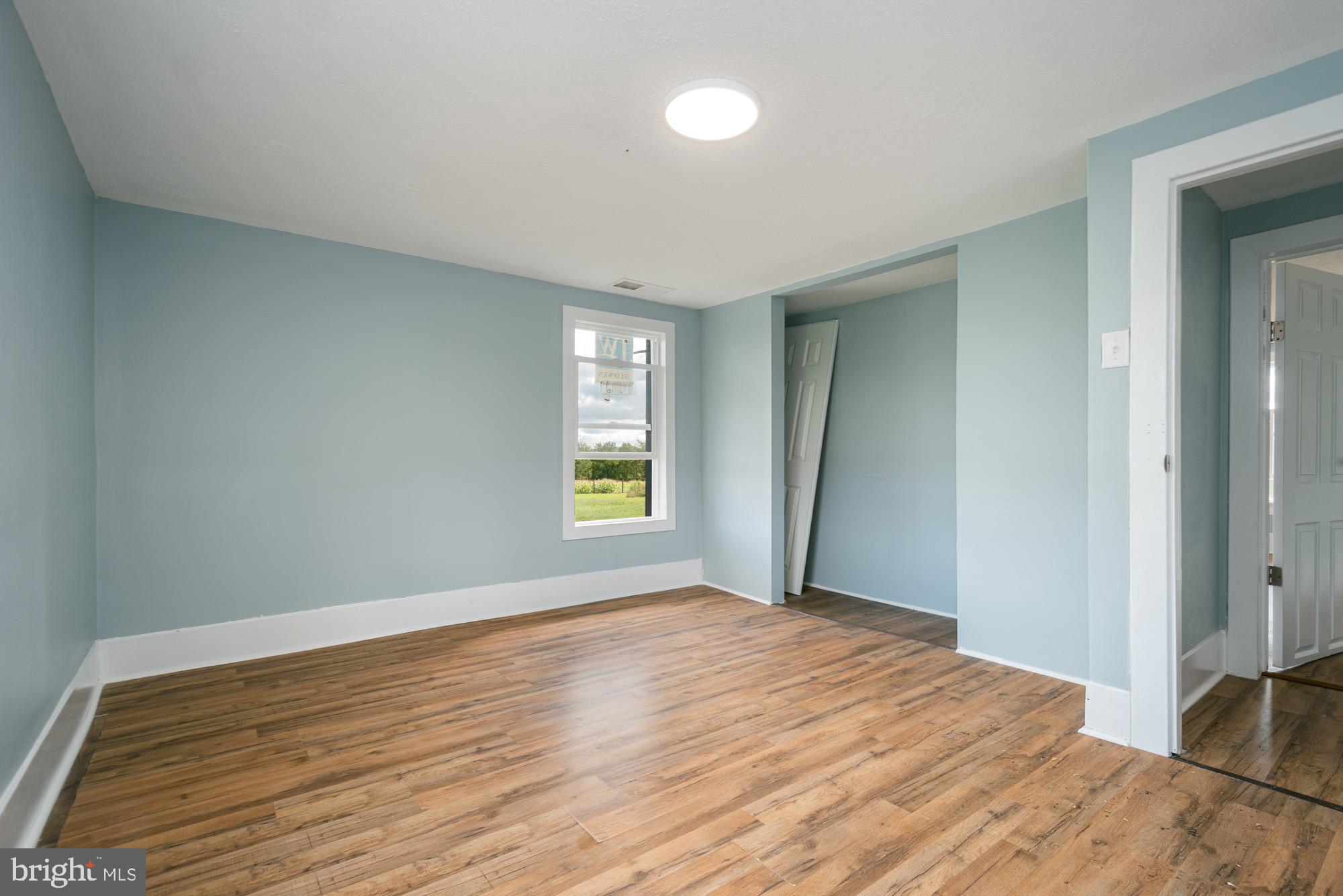 1040 OLD MORGANTOWN ROAD W