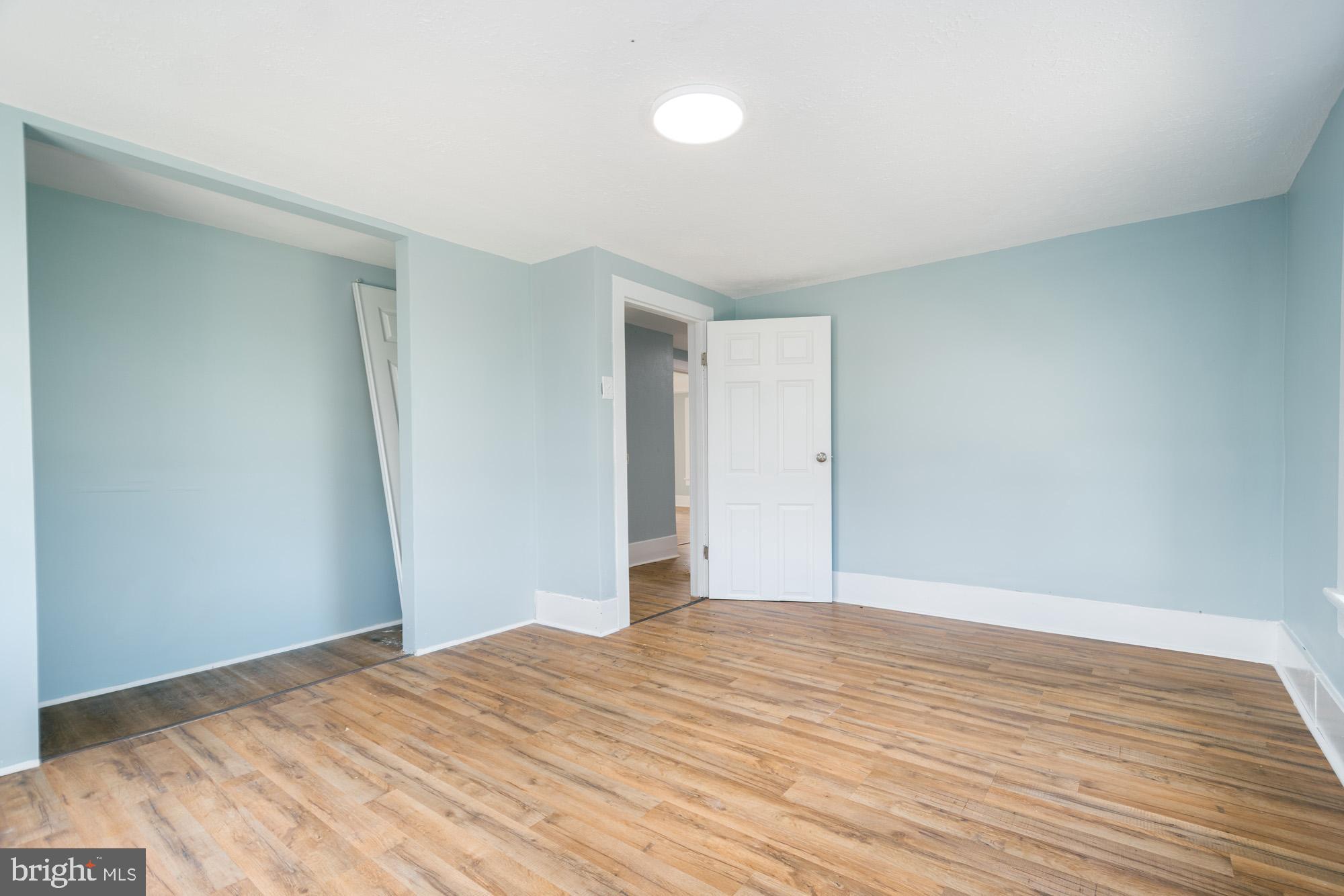 1040 OLD MORGANTOWN ROAD W