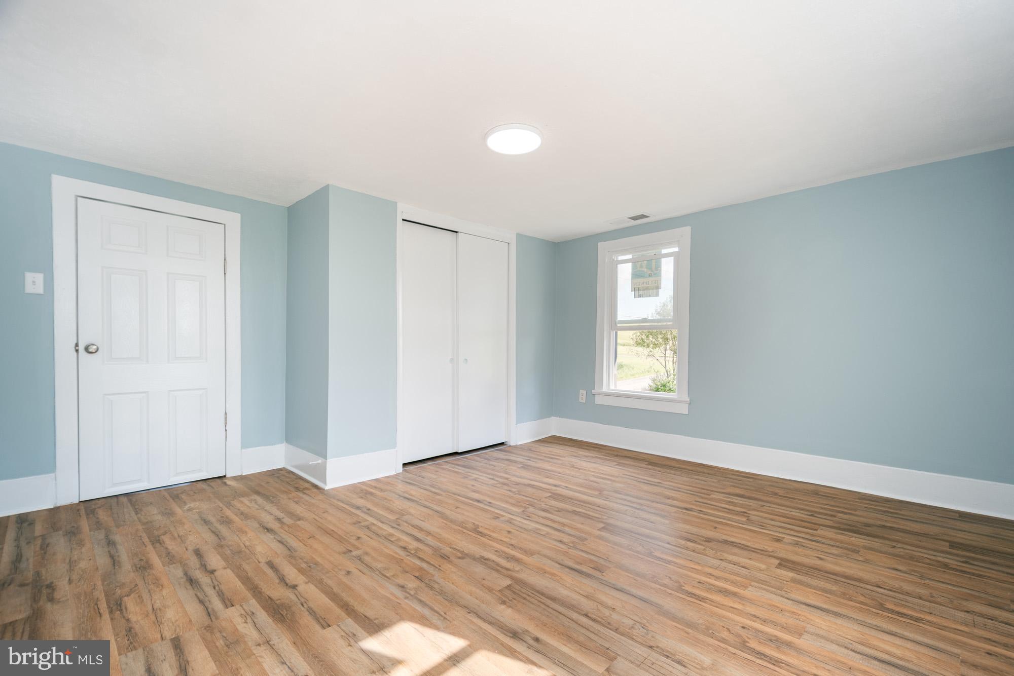 1040 OLD MORGANTOWN ROAD W