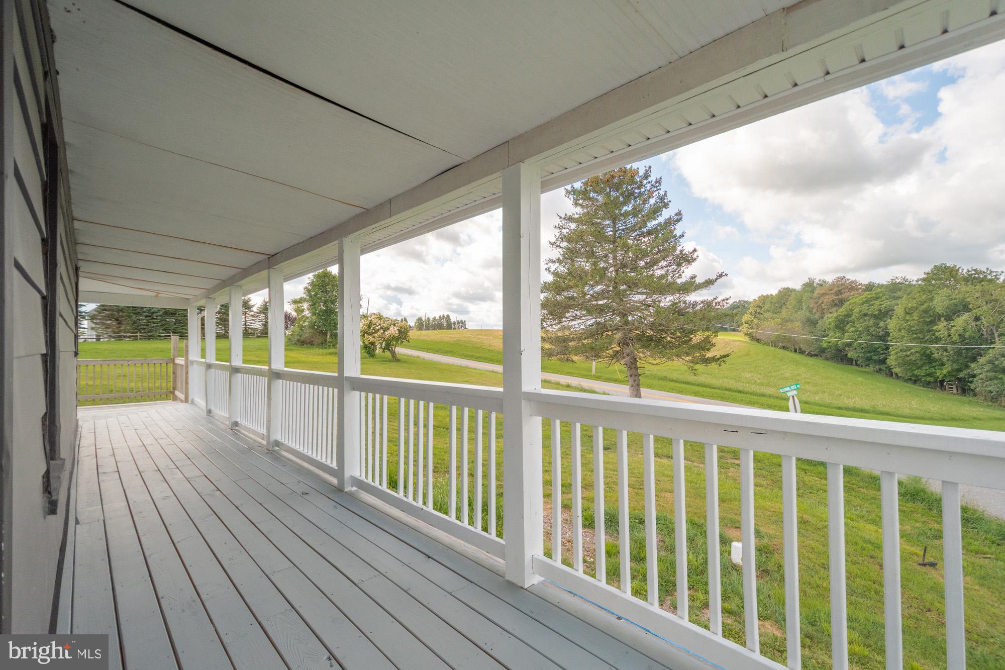 1040 OLD MORGANTOWN ROAD W