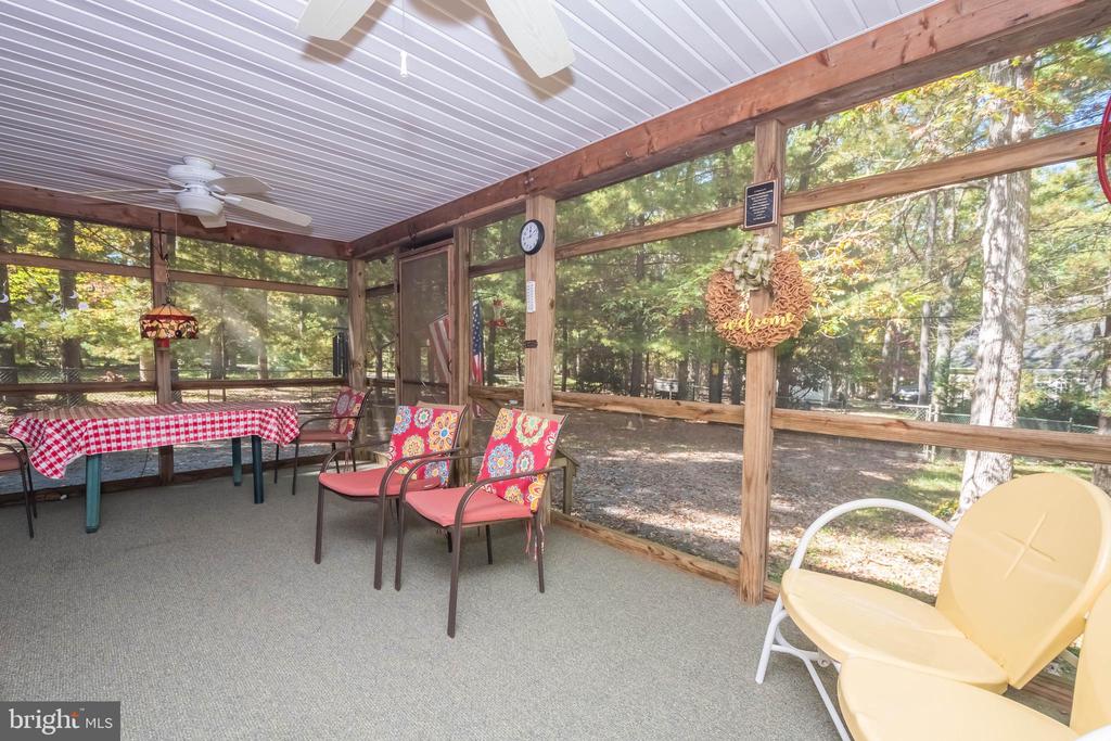 276 OAK WAY ROAD