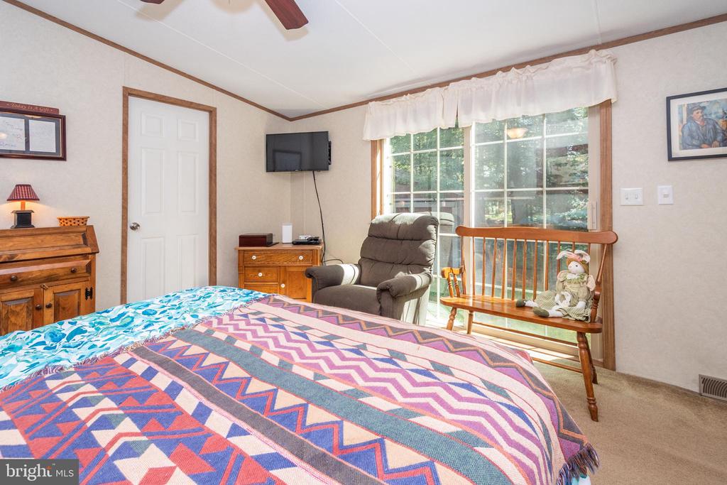 276 OAK WAY ROAD