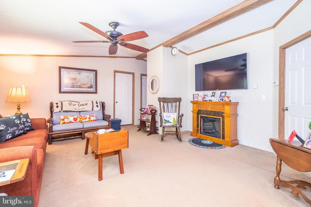 276 OAK WAY ROAD
