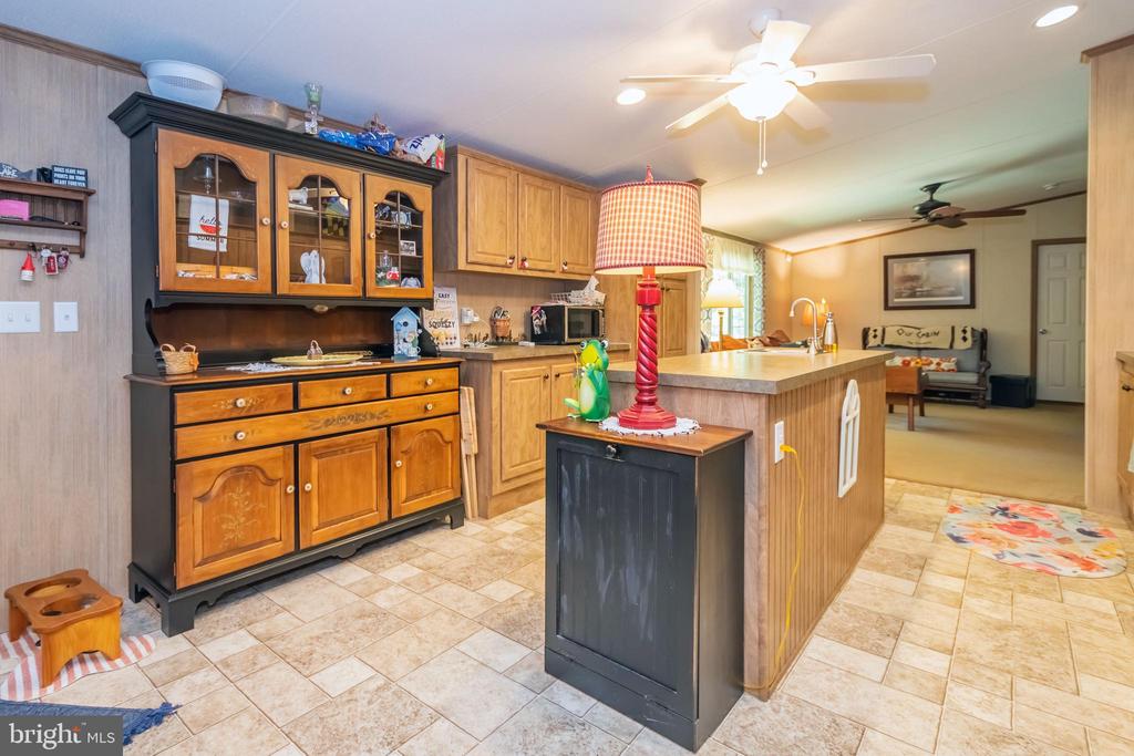 276 OAK WAY ROAD