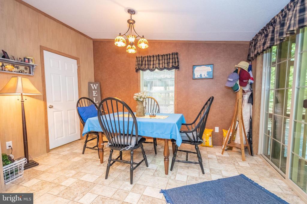 276 OAK WAY ROAD