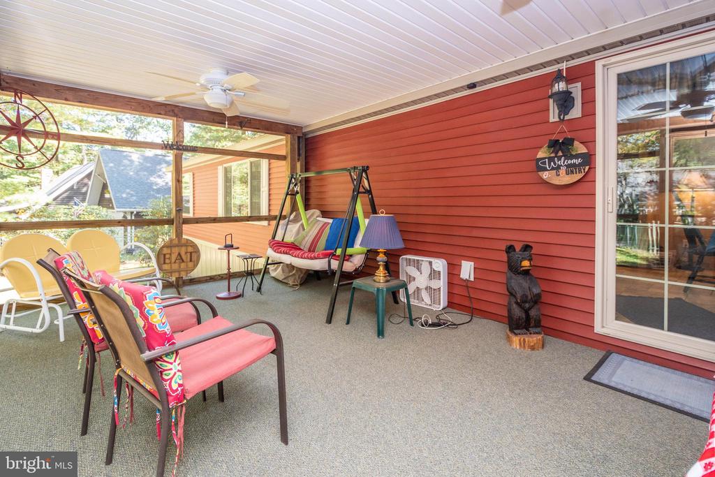 276 OAK WAY ROAD