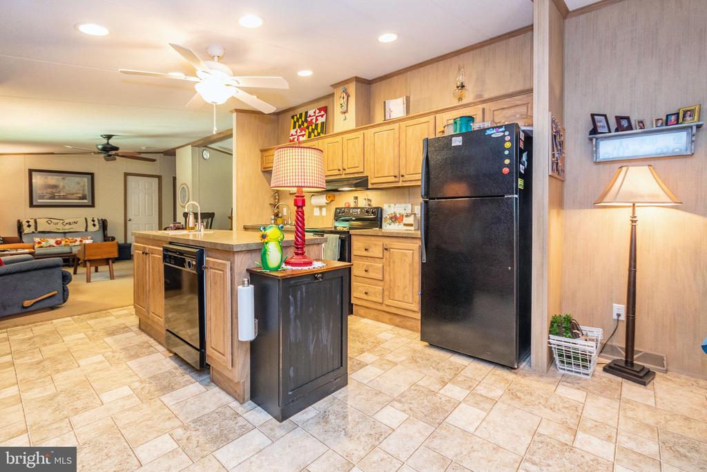 276 OAK WAY ROAD