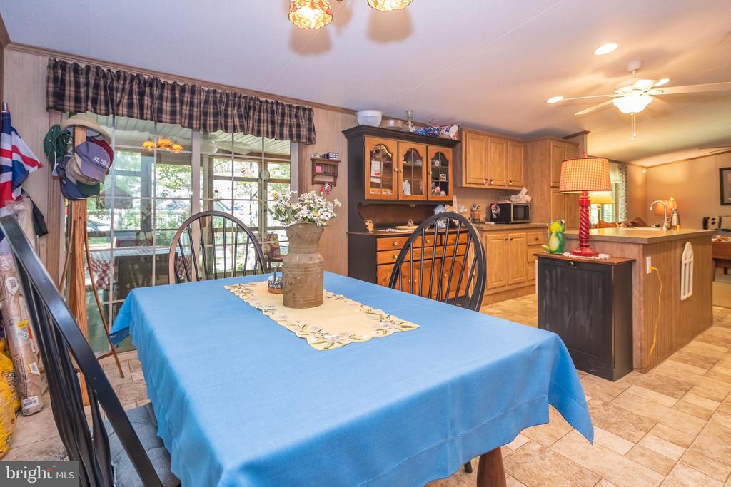 276 OAK WAY ROAD