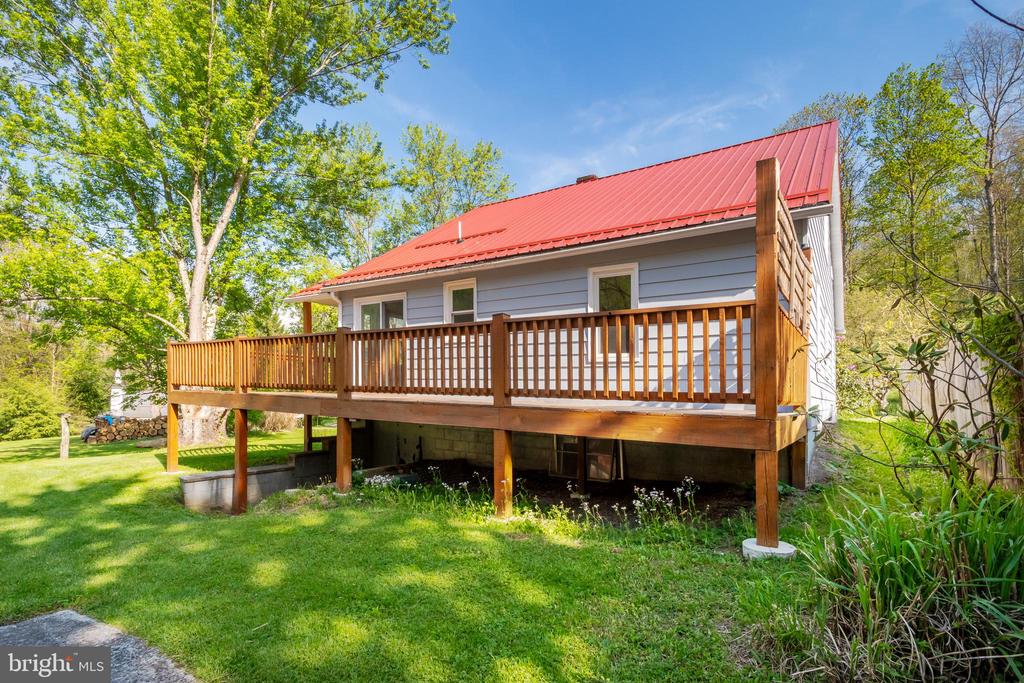 66 OLD MORGANTOWN ROAD E