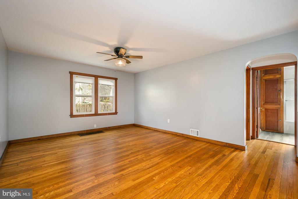 66 OLD MORGANTOWN ROAD E