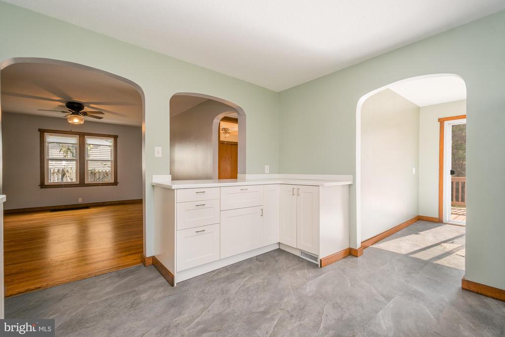 66 OLD MORGANTOWN ROAD E
