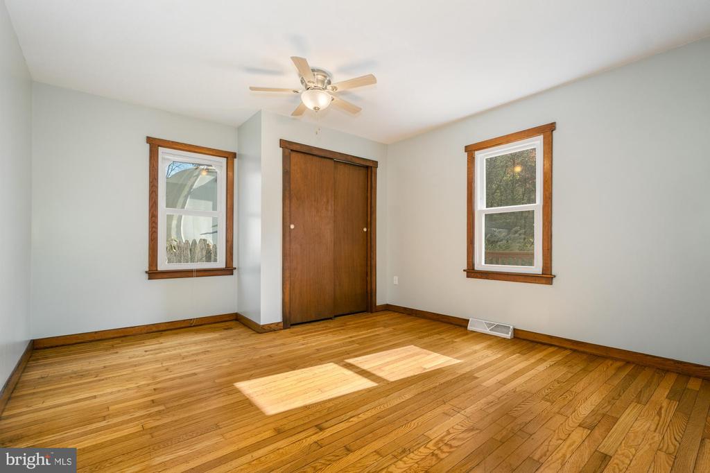 66 OLD MORGANTOWN ROAD E