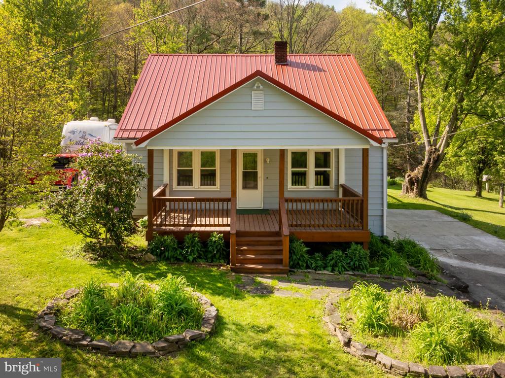 66 OLD MORGANTOWN ROAD E